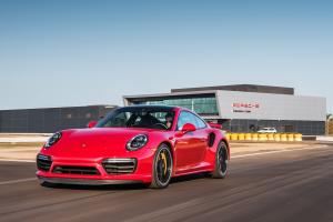 Porsche 911 Turbo S Coupe 2016 года (NA)